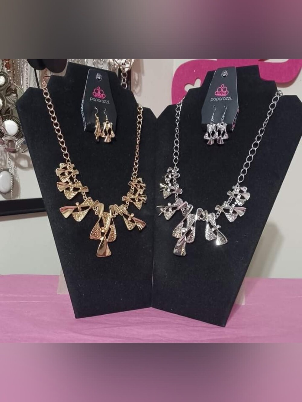 paparazzi Gold and Silver Fan Pendant Necklace Set
